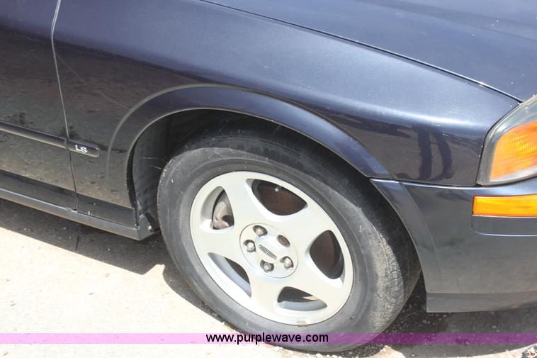 image for item I7364 2000 Lincoln LS