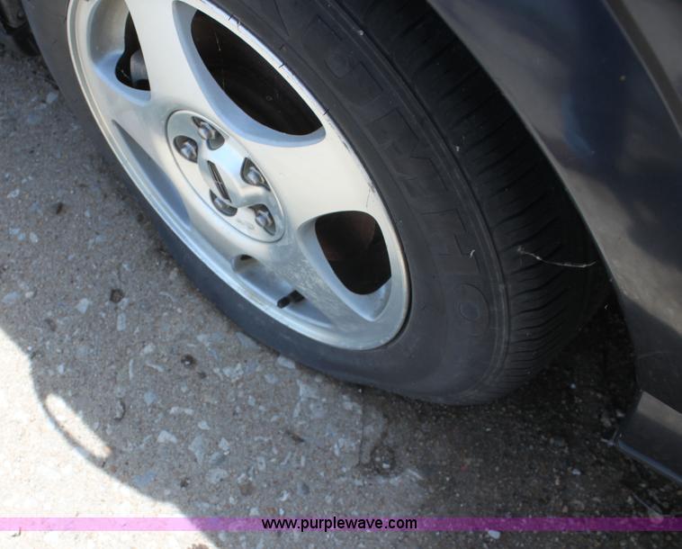 image for item I7364 2000 Lincoln LS