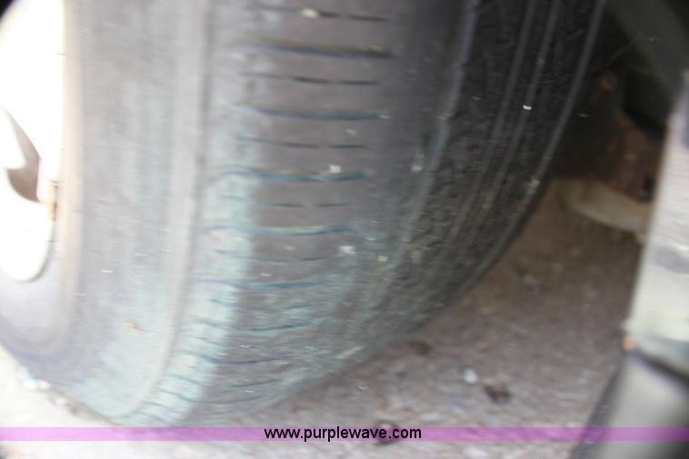 image for item I7364 2000 Lincoln LS