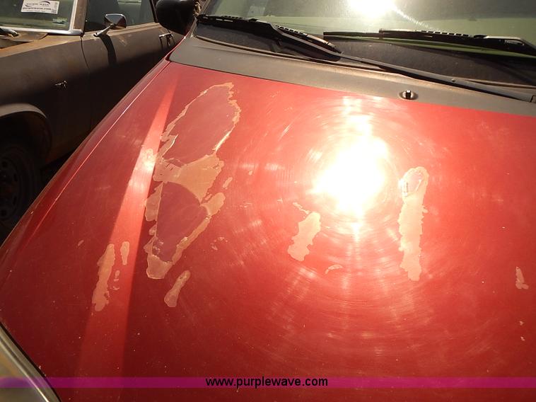 image for item I9384 1999 Ford Windstar LX van