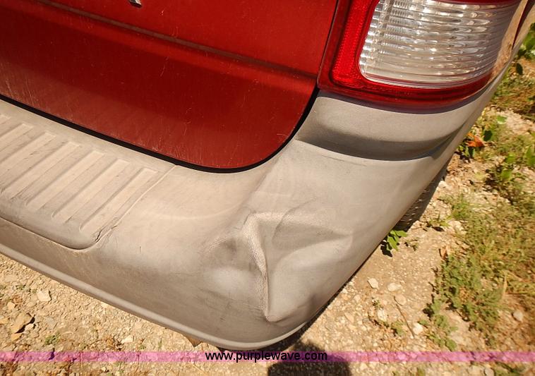 image for item I9384 1999 Ford Windstar LX van