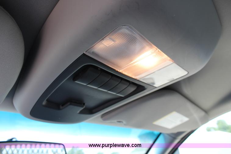 image for item J2021 2006 Chevrolet Uplander cargo van