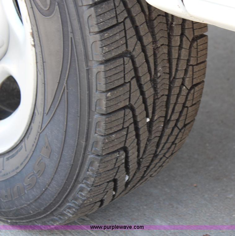 image for item J2022 2005 Chevrolet Astro Cargo van