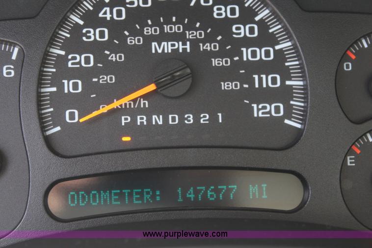 image for item J2043 2006 Chevrolet Silverado 1500 Ext. Cab pickup truck