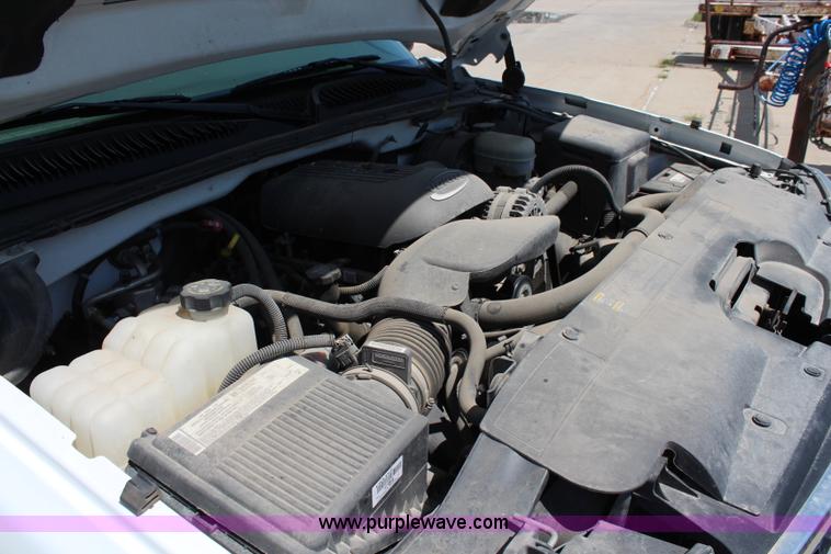 image for item J2043 2006 Chevrolet Silverado 1500 Ext. Cab pickup truck