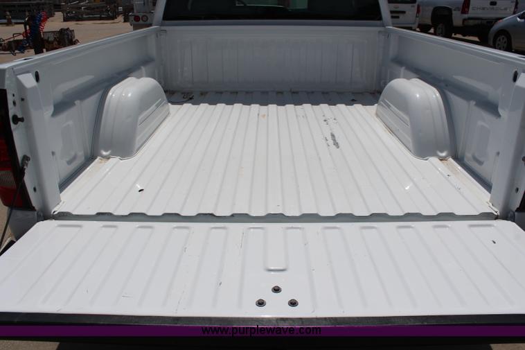 image for item J2043 2006 Chevrolet Silverado 1500 Ext. Cab pickup truck