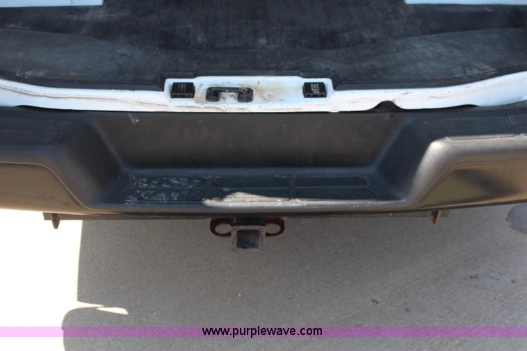 image for item J2046 2006 Chevroelt Express 3500 cargo van