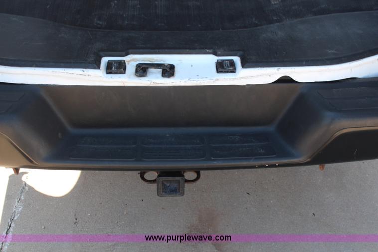 image for item J2109 2006 Chevrolet Express 3500 Cargo van