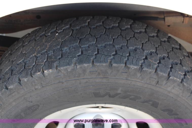 image for item J2109 2006 Chevrolet Express 3500 Cargo van