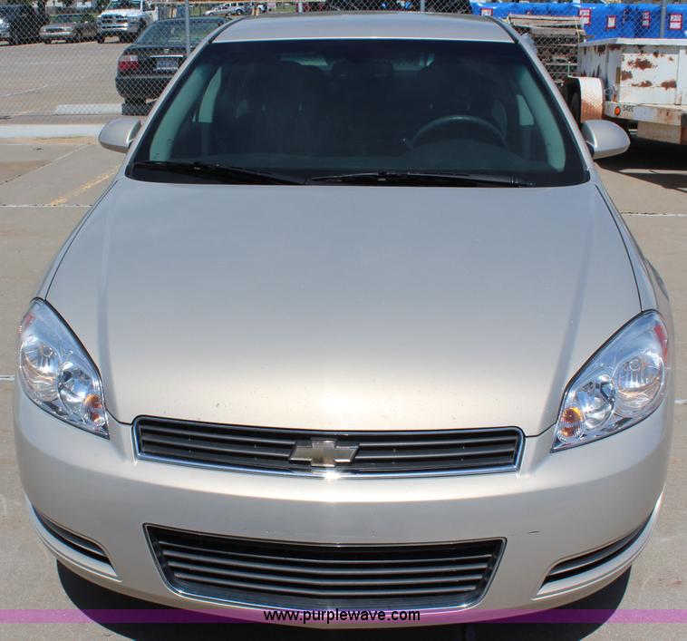 image for item J2126 2008 Chevrolet Impala LS