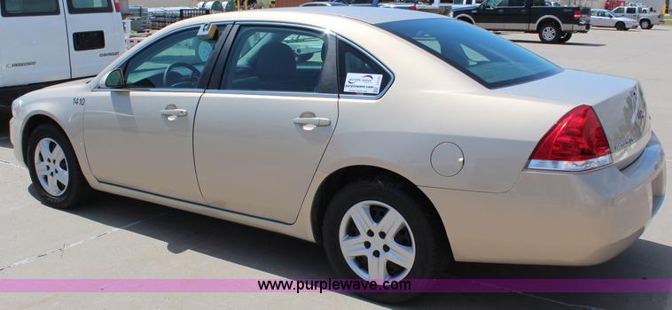 image for item J2126 2008 Chevrolet Impala LS