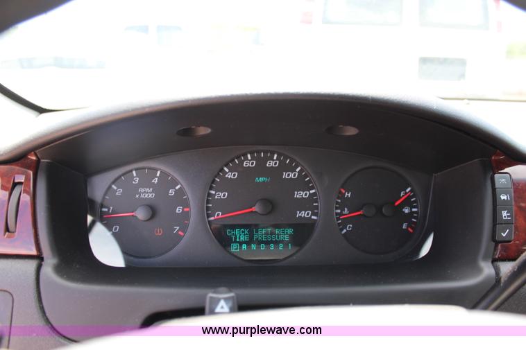 image for item J2126 2008 Chevrolet Impala LS