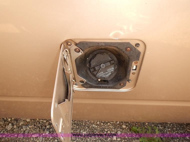 image for item J3127 1993 Chevrolet Astro van