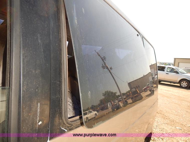 image for item J3127 1993 Chevrolet Astro van