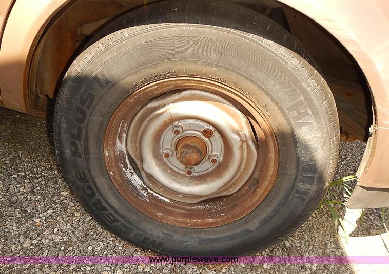 image for item J3127 1993 Chevrolet Astro van