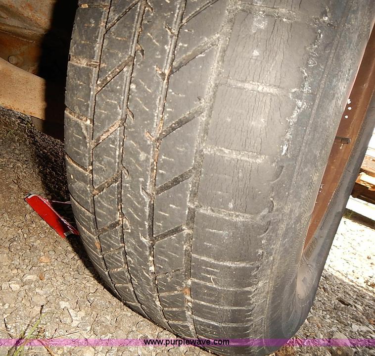 image for item J3127 1993 Chevrolet Astro van