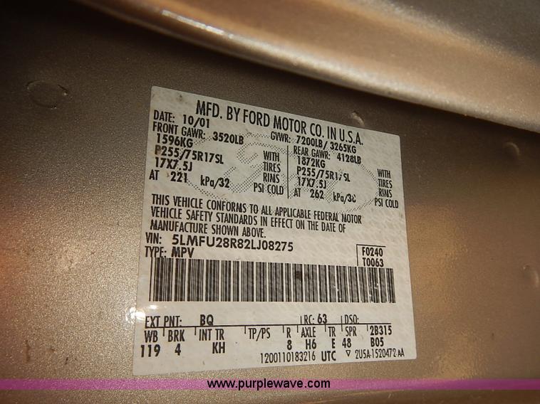 image for item J3139 2002 Lincoln Navigator SUV