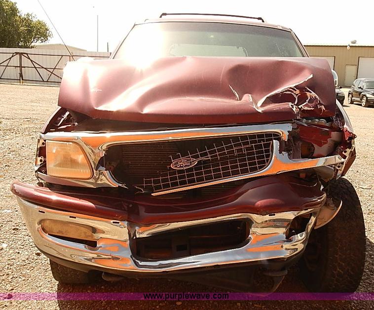 image for item J3140 1997 Ford Expedition XLT SUV