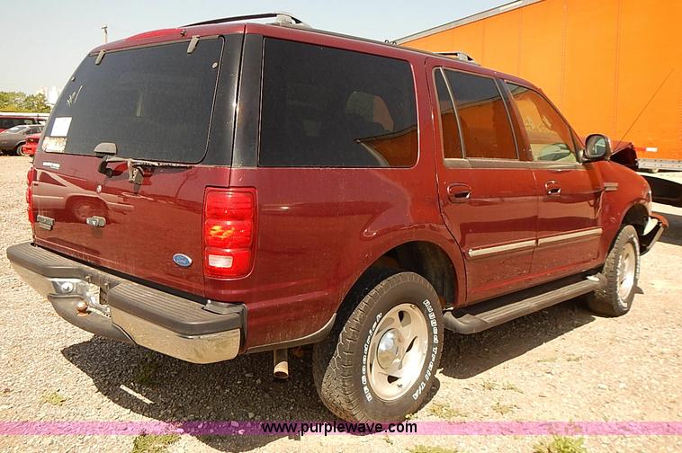 image for item J3140 1997 Ford Expedition XLT SUV