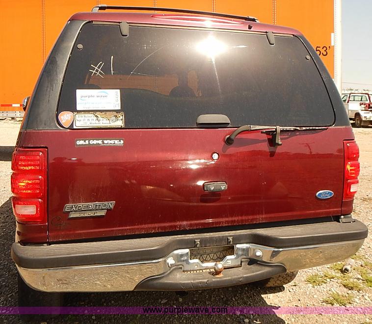 image for item J3140 1997 Ford Expedition XLT SUV