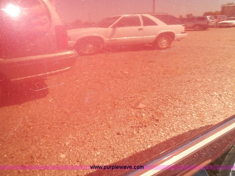 image for item J3140 1997 Ford Expedition XLT SUV