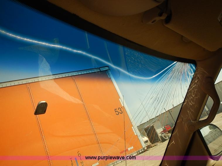 image for item J3140 1997 Ford Expedition XLT SUV