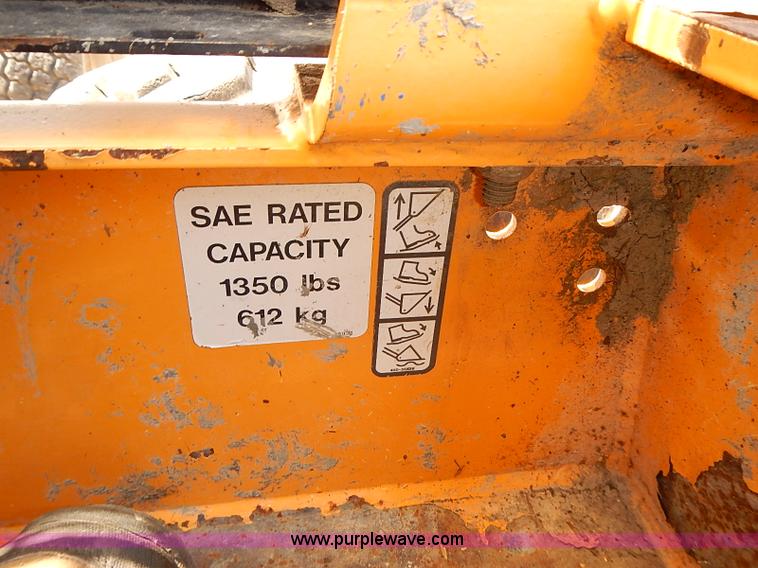 image for item J3142 2001 Mustang 2042 skid steer