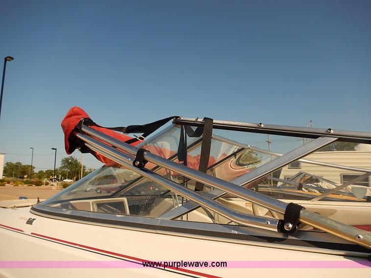 image for item J3151 1995 Bayliner Sport Capri 1850 SS boat