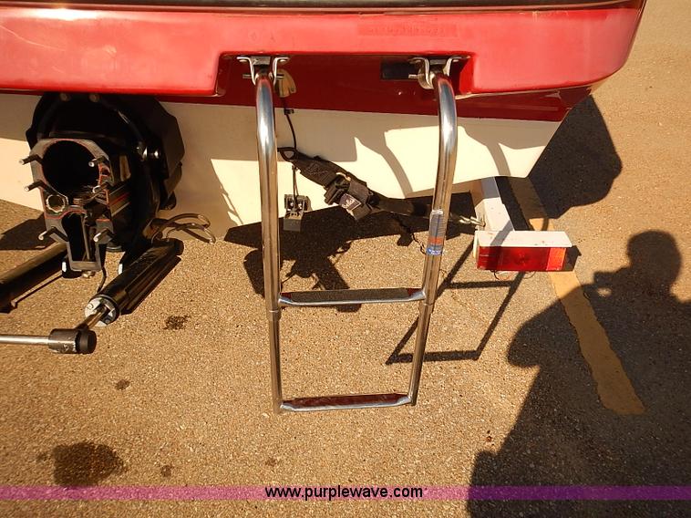 image for item J3151 1995 Bayliner Sport Capri 1850 SS boat