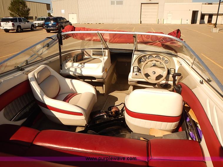 image for item J3151 1995 Bayliner Sport Capri 1850 SS boat