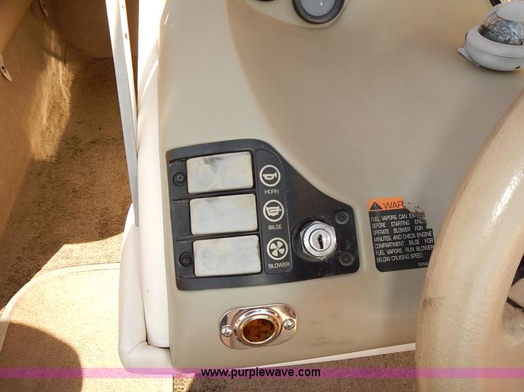 image for item J3151 1995 Bayliner Sport Capri 1850 SS boat