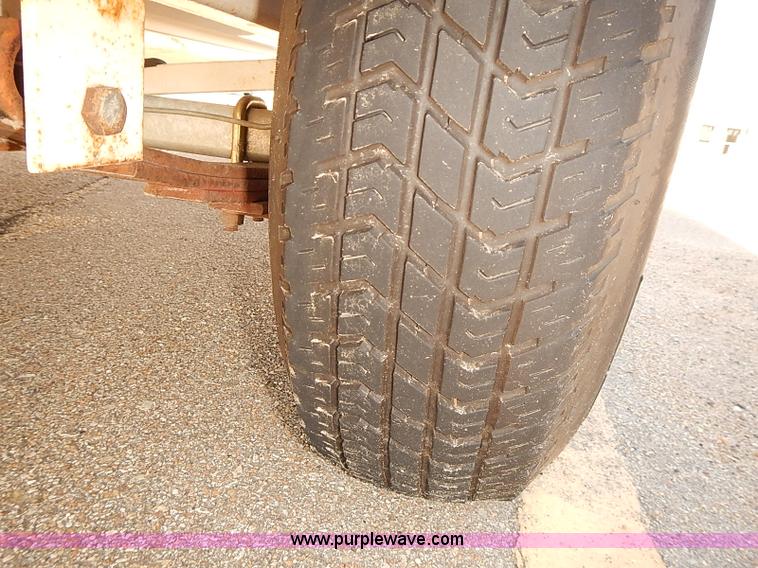 image for item J3151 1995 Bayliner Sport Capri 1850 SS boat