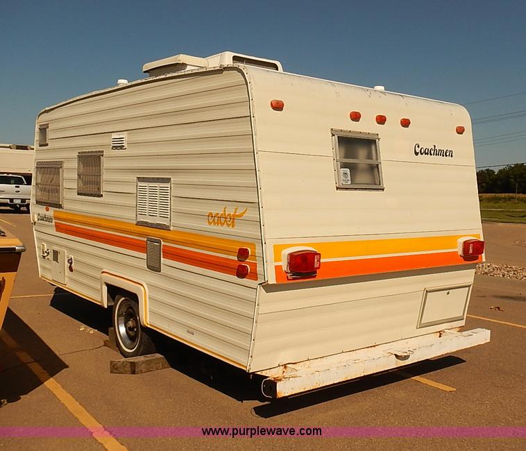 image for item J3152 1977 Coachman Cadet camper