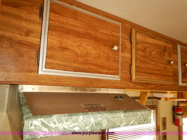 image for item J3152 1977 Coachman Cadet camper