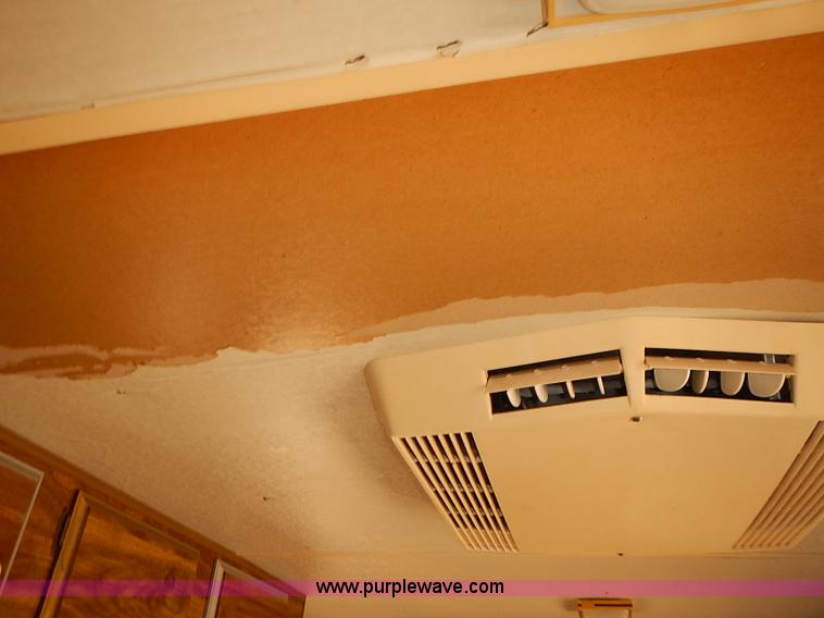 image for item J3152 1977 Coachman Cadet camper