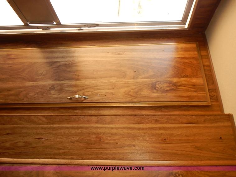 image for item J3152 1977 Coachman Cadet camper