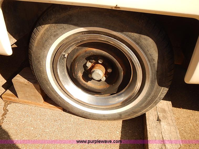 image for item J3152 1977 Coachman Cadet camper