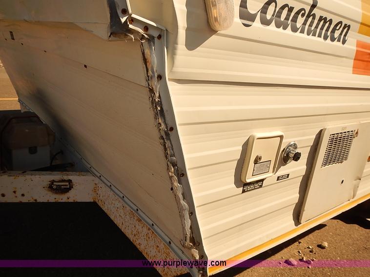 image for item J3152 1977 Coachman Cadet camper