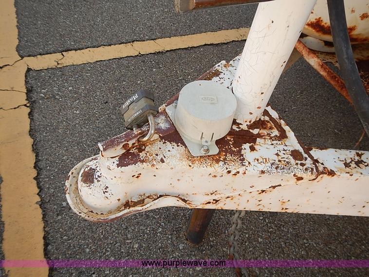 image for item J3152 1977 Coachman Cadet camper