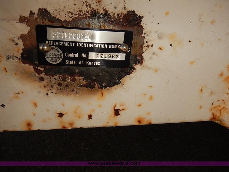 image for item J3152 1977 Coachman Cadet camper