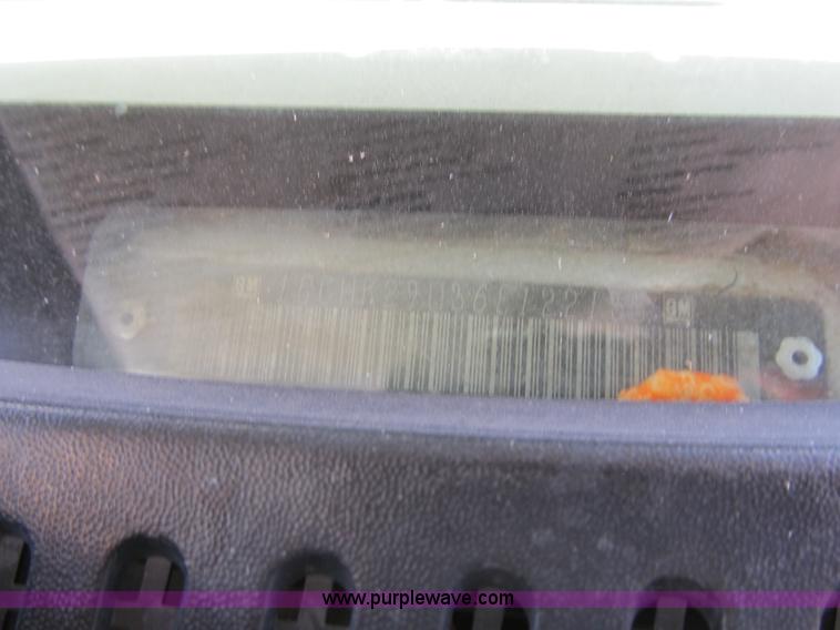 image for item Z9184 2006 Chevrolet Silverado 2500HD Ext. Cab pickup truck