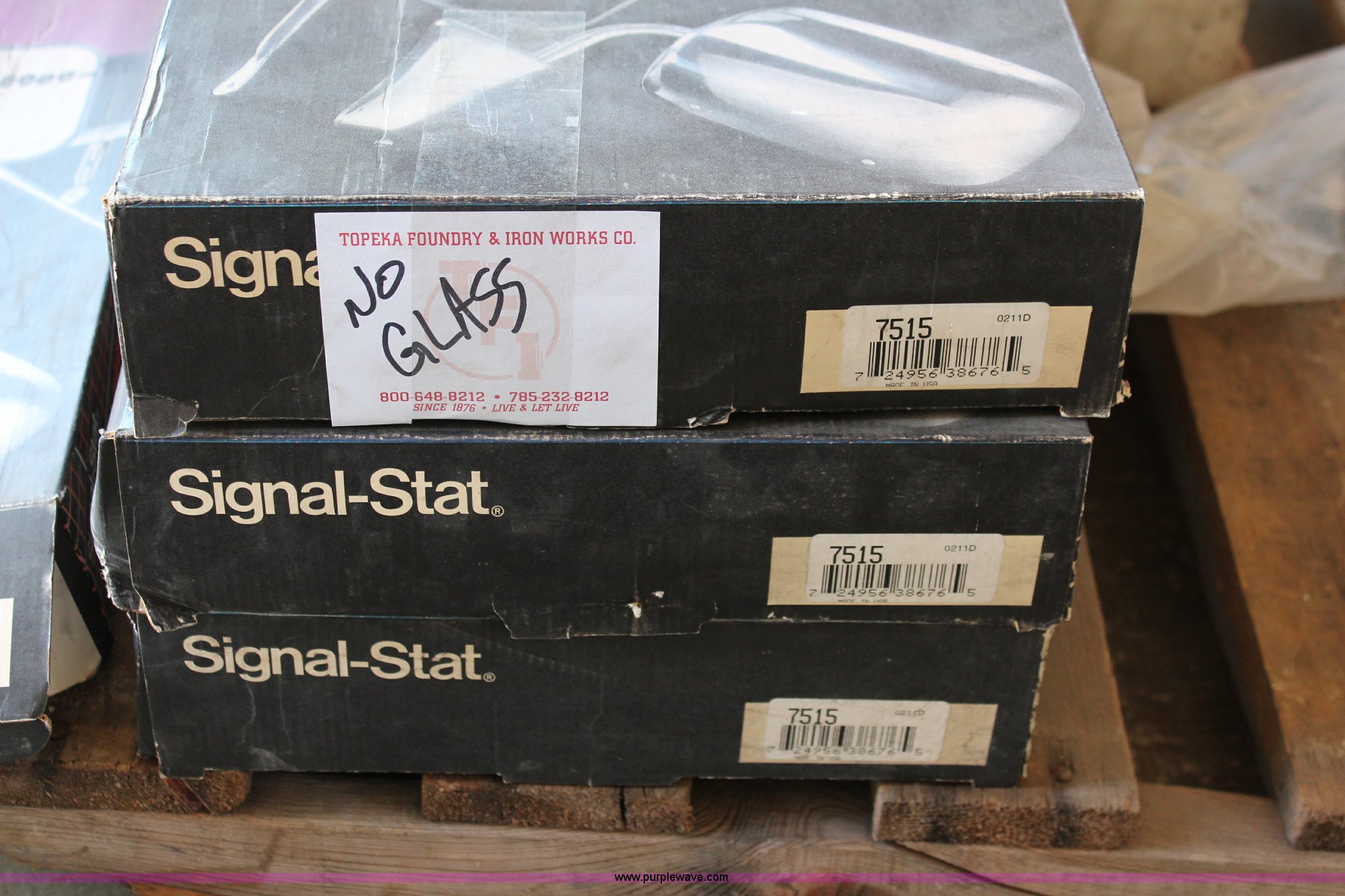 (15) assorted mirrors in Topeka, KS Item BA9082 sold Purple Wave