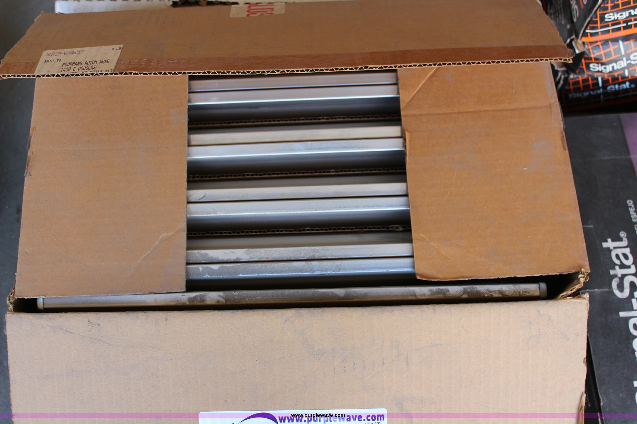 (15) assorted mirrors in Topeka, KS Item BA9082 sold Purple Wave