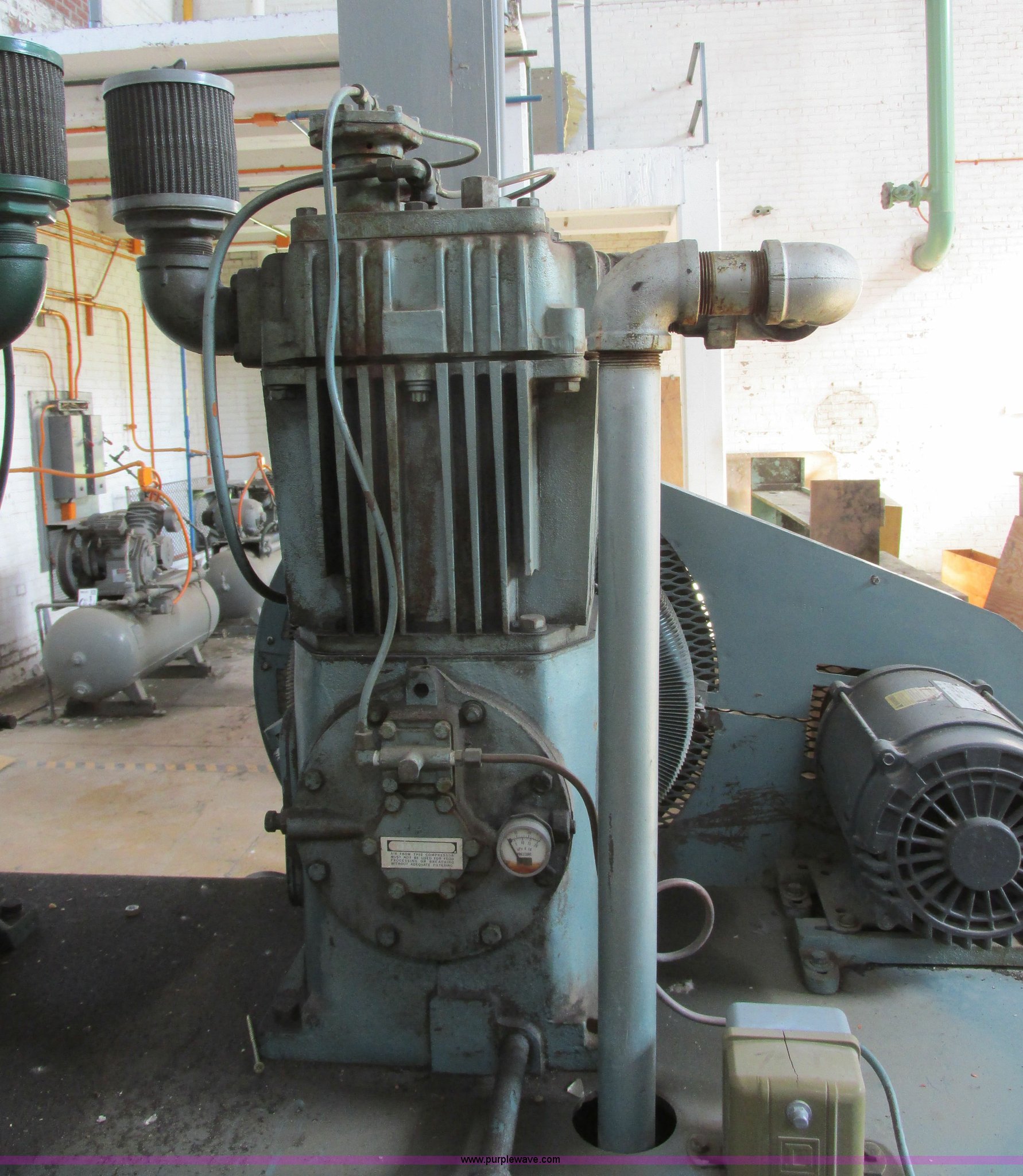 Quincy 35018 dual compressor air compressor in Yankton, SD Item