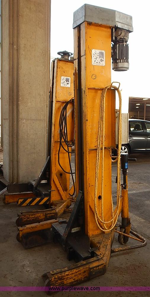 image for item AS9006 1983 Sefac four post wheel lift system