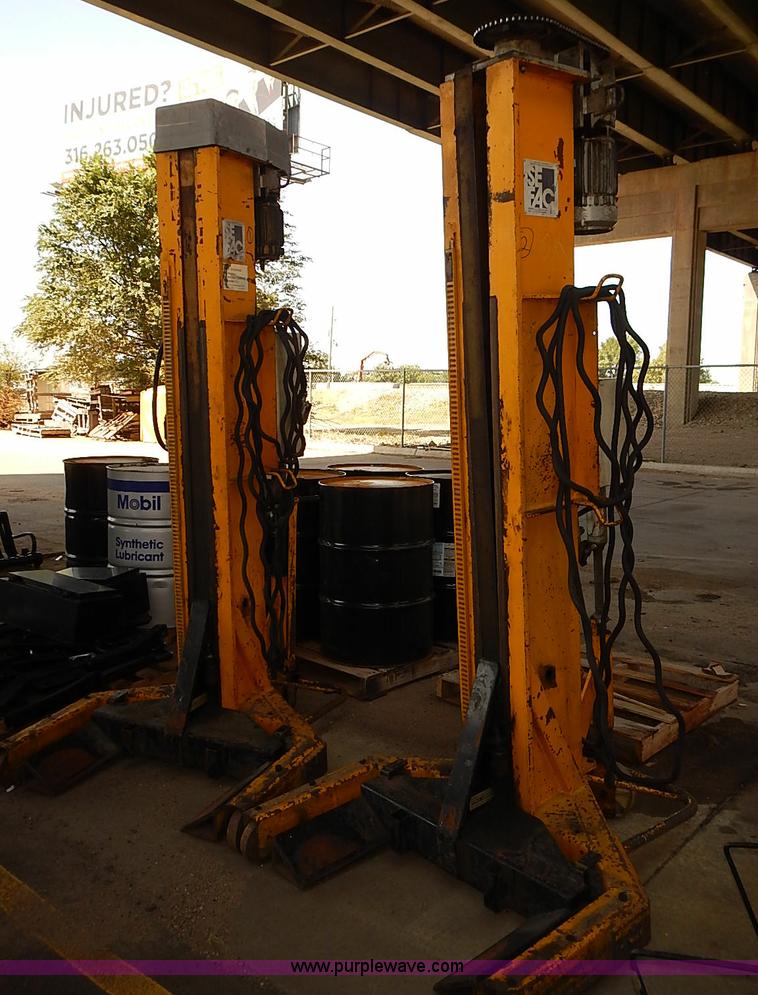 image for item AS9006 1983 Sefac four post wheel lift system