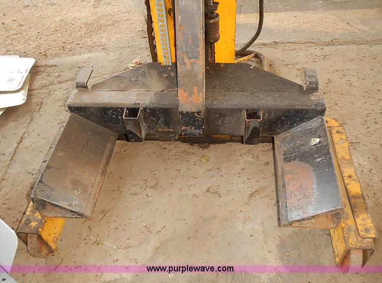 image for item AS9006 1983 Sefac four post wheel lift system