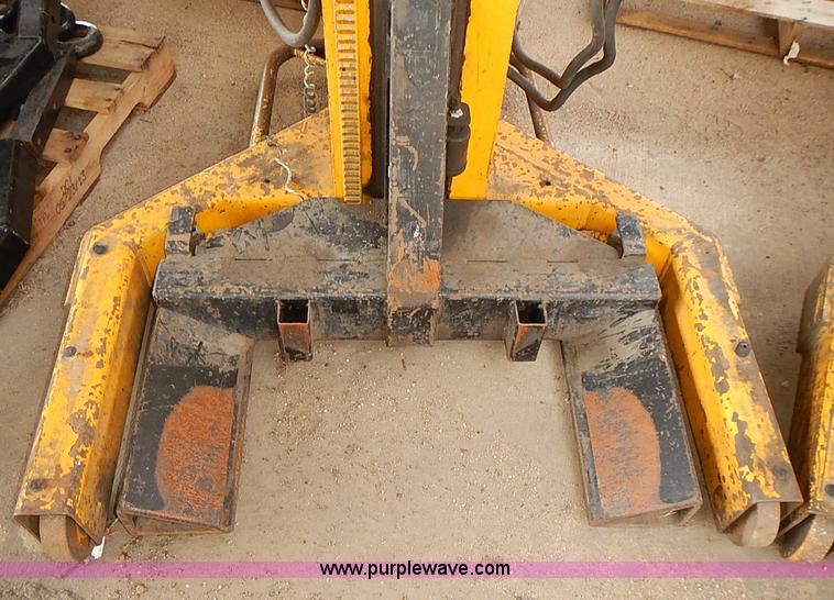 image for item AS9006 1983 Sefac four post wheel lift system