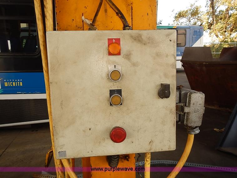 image for item AS9006 1983 Sefac four post wheel lift system