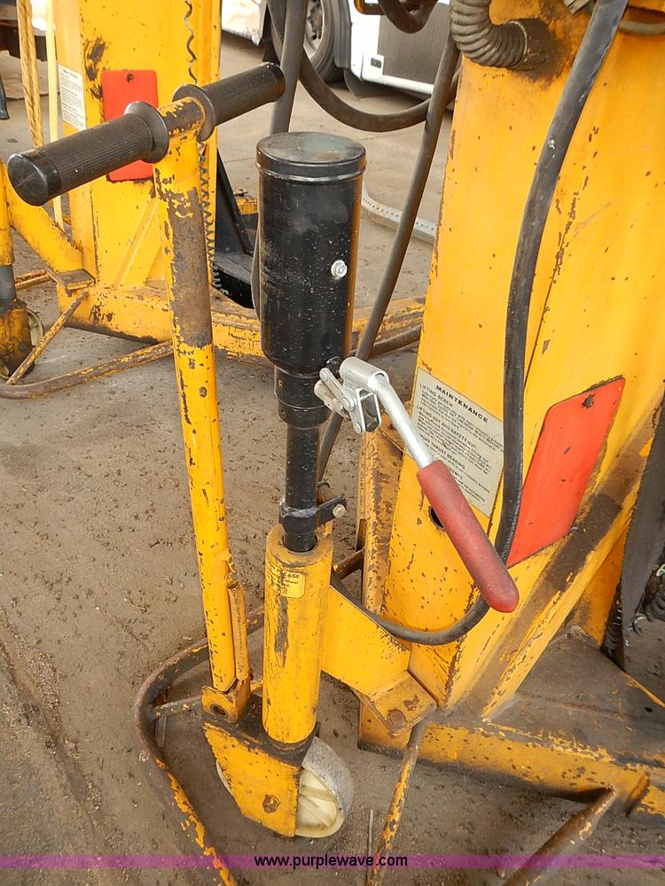 image for item AS9006 1983 Sefac four post wheel lift system